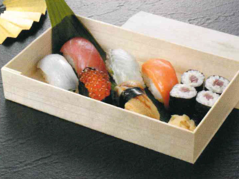 寿司折（エゾ松）